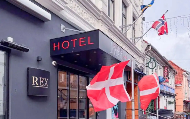 hotelImage