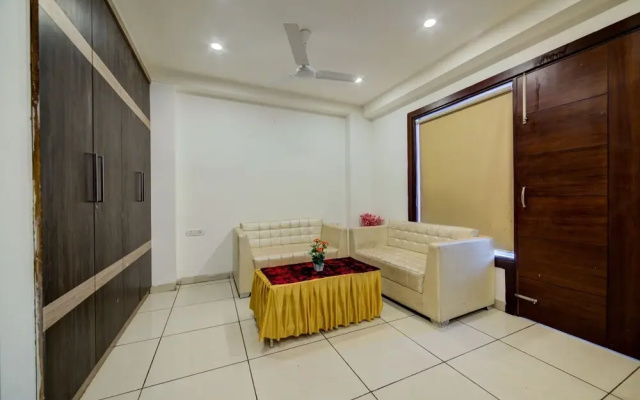 Supreme Residency by OYO Rooms