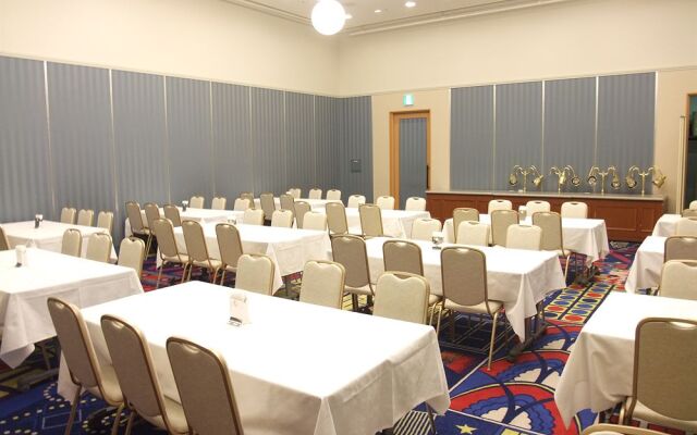 Oriental Hotel Universal City