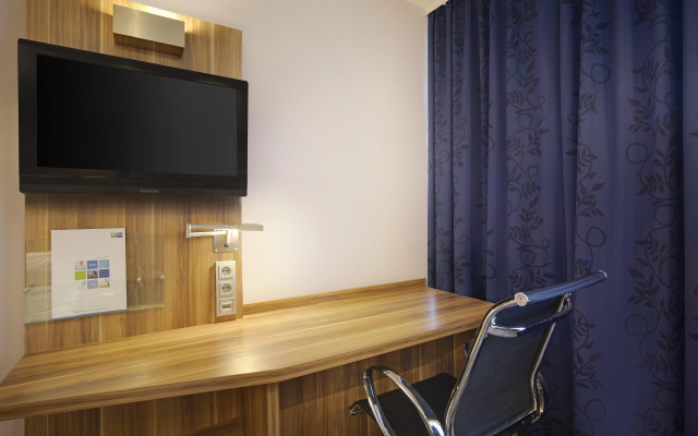 Premier Inn Hamburg City Alster