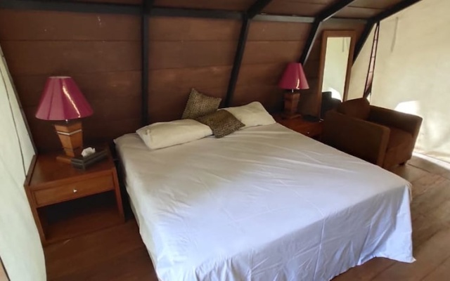 Seribu Batu Songgo Langit Resort & Camp – Guest Rooms – Muntuk