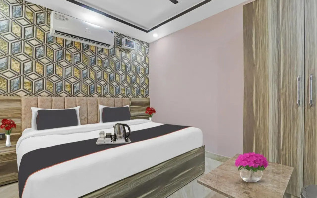 Collection O 90895 Hotel The Palacio - Govind Nagar