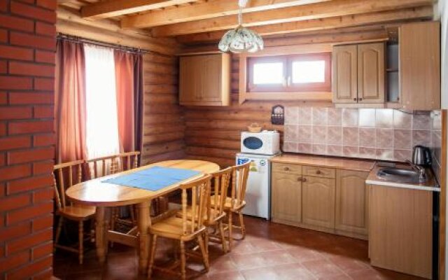 Guest House Podobovets 2000