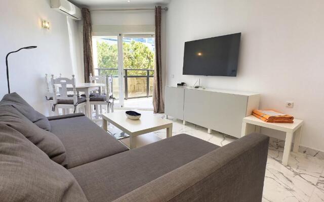 SKOL 424 Stunning One-bedroom apartment with sea views