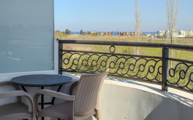 Oasis Hotel