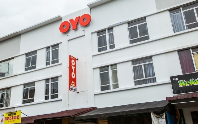988 Hotel by OYO Rooms