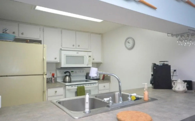 Sea Watch Villa 1790 by RedAwning