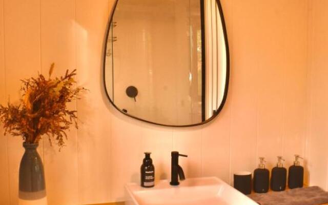 Ketchup's Bank Glamping