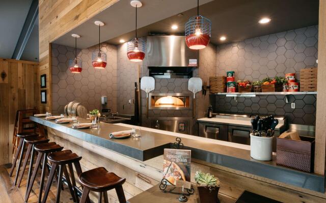 Park City Peaks Hotel