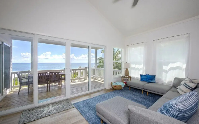 Lavender Beach House 2 Bedroom Home