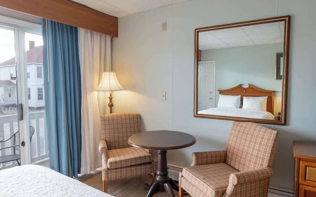 Waves Oceanfront Resort