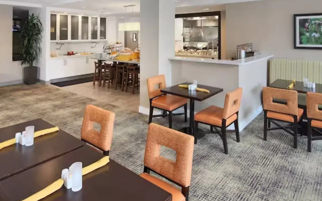 Hilton Garden Inn Reagan National Airport