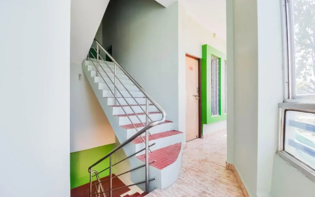 Gold Crest by OYO Rooms