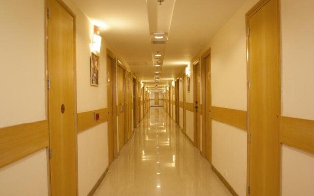 Red Fox Hotel Chandigarh