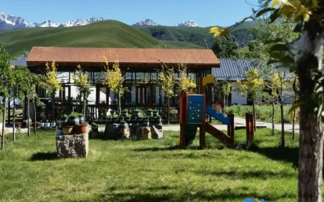 Nala Tixi Yuhuajiantang Homestay