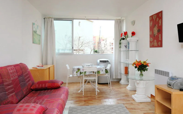 Les Ambassades Du Soleil - Inh 31397