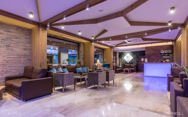 103 Degrees Hotel & SPA