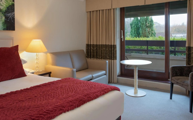 Sunday Box Hill Burford Bridge Hotel