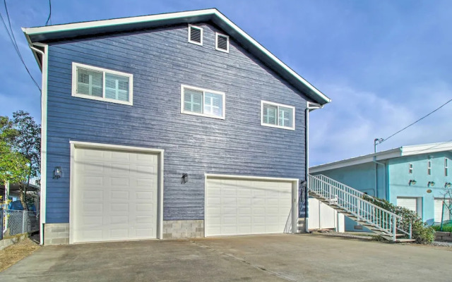 Spacious Lakeport Home w/ Dock & Mtn Views!