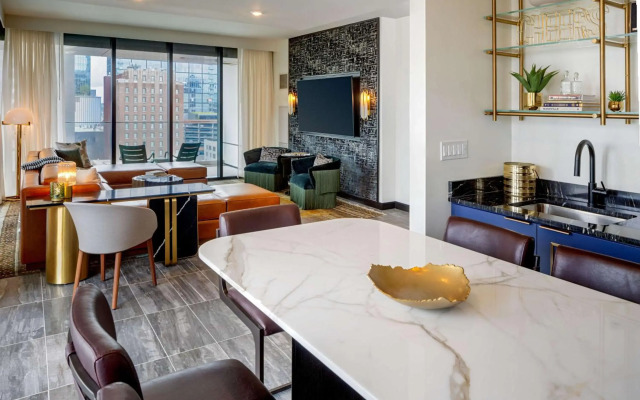 Tempo By Hilton Nashville Downtown