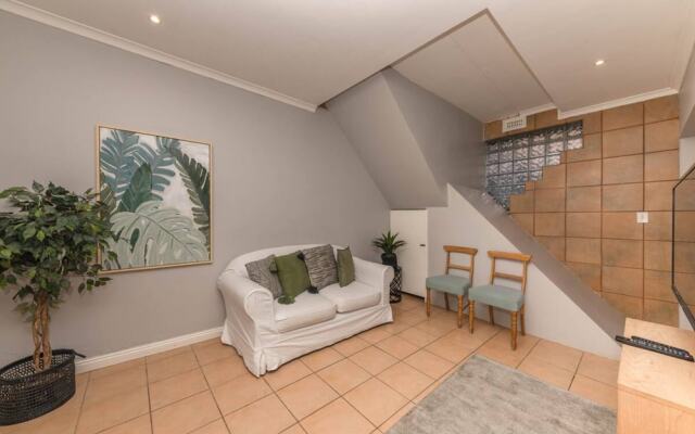 Spaciaous 2 Bedroom Bokaap Apartment