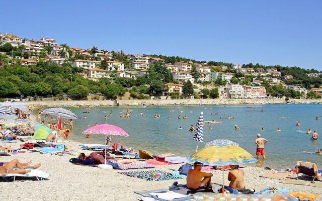 Apartments Mandica