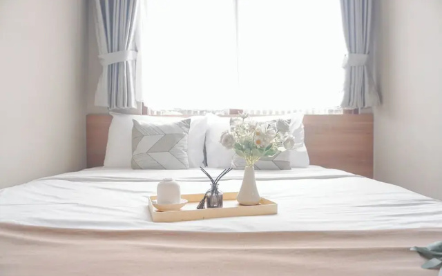 Comfortable Studio Room at LRT City Jatibening
