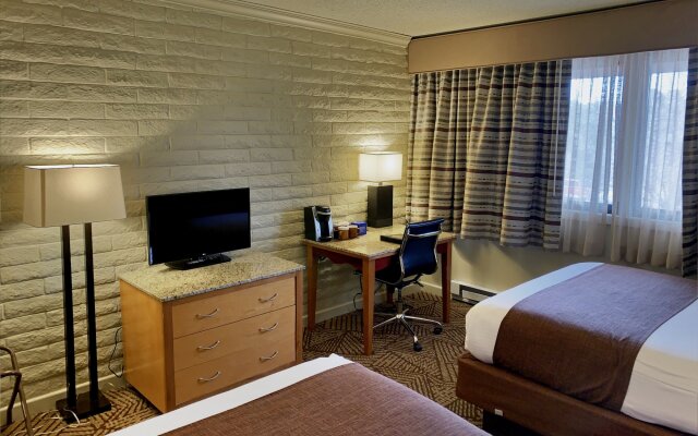 Kachina Lodge - Inside the Park