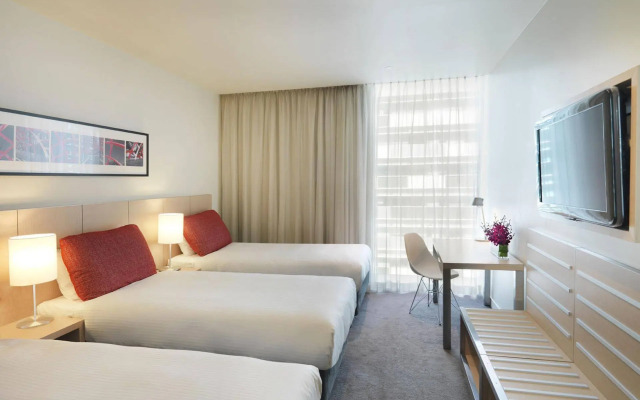 Travelodge Hotel Melbourne Docklands