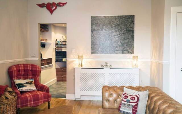 1 Bedroom Flat With Castle View