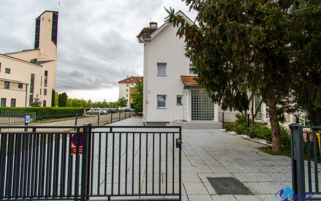 MODERN apartments WAVE near the AIRPORT