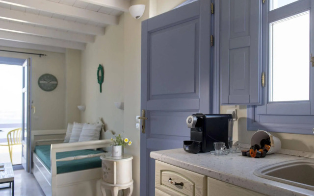 Earino Suites and Villas