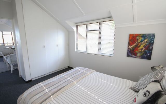 Moonriver Self-catering