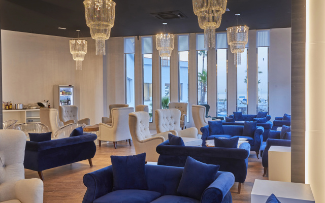 Hotel Ibersol Torremolinos Beach - Image 2