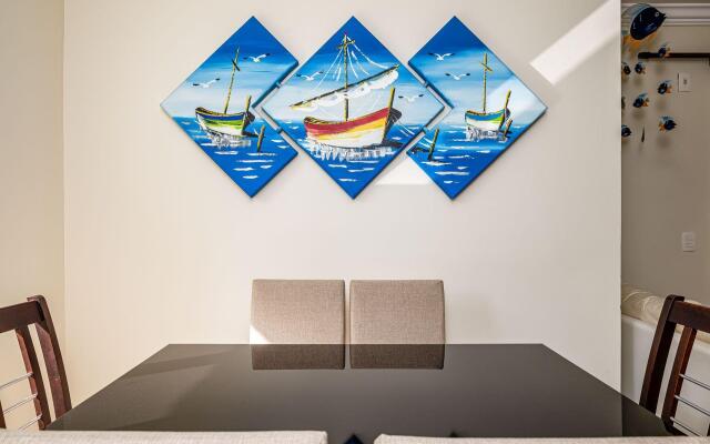 Casa c piscina em cond 150m praia Mariscal CCM004