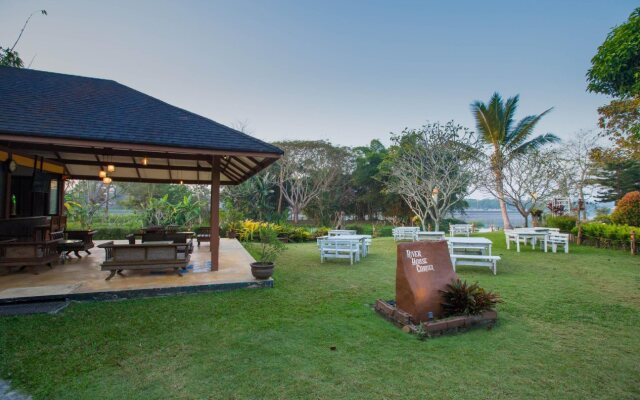 The Imperial River House Resort