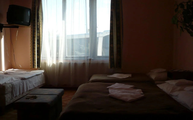 Attila Hotel Budapest