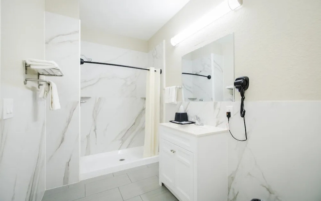 Winchester Inn & Suites Humble/IAH/North Houston