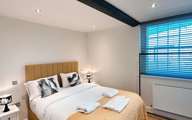 Relaxing 3-Bedroom City Centre Apartment