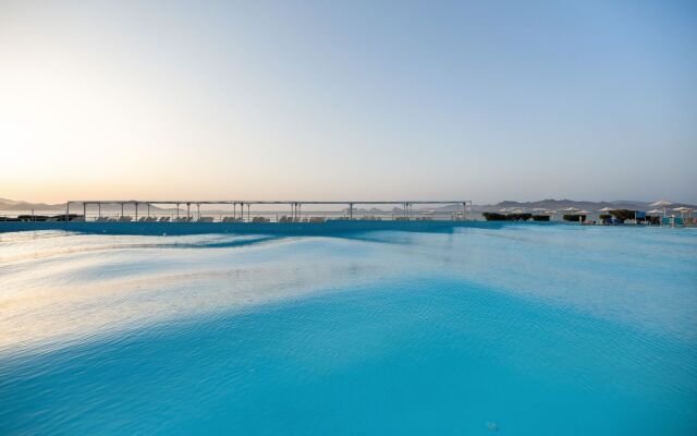 White Olive Marine Aquapark - All Inclusive