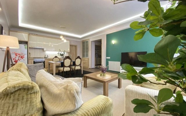 Missafir Sleek and Central Flat in Nisantasi