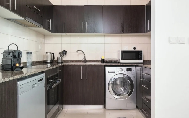 Stunning Marina View 1 bedroom