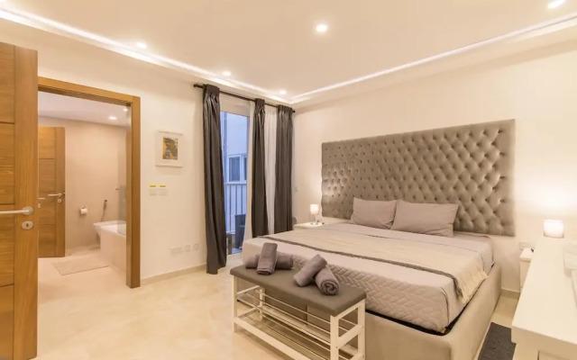 Modern Spacious apt 2mn to the sea Qawr