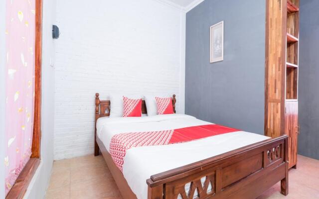 OYO 1592 Gading 4u Homestay