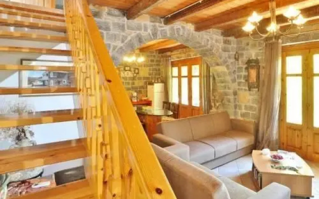 Holiday Home 2 Bedrooms 1 Bathroom - Prina