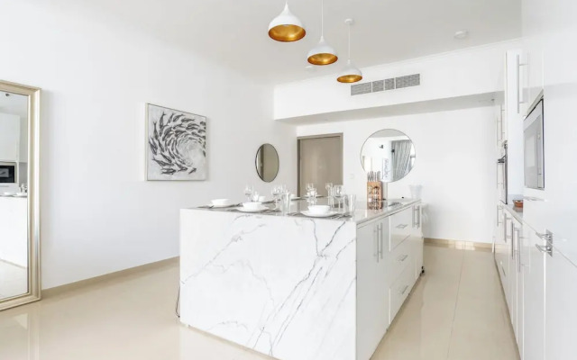 Waterfront 3BR with Marina View at DEC