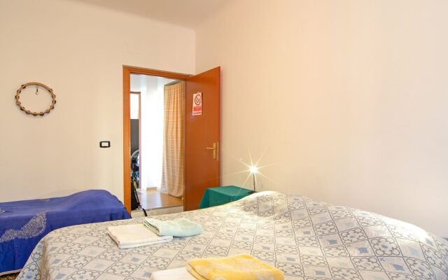 Homely Apartment in Genova with Sea nearby