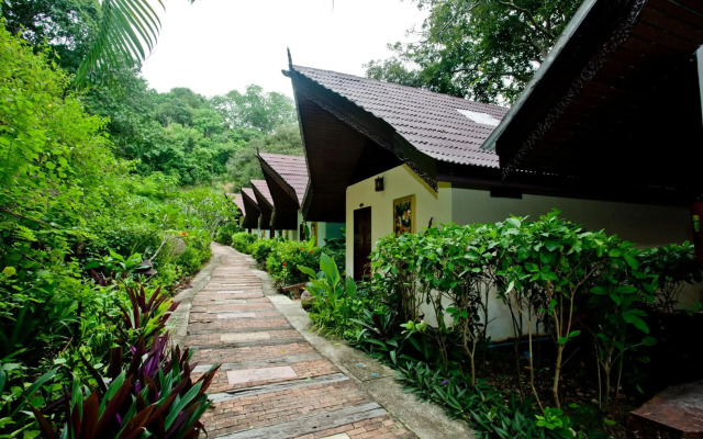 Paradise Pearl Bungalows
