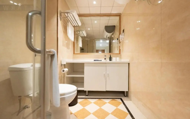 Starway Hotel