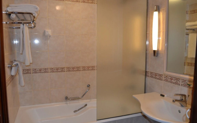 Duja Chalet Ski Center